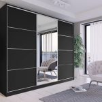 Szafa trzydrzwiowa przesuwna VIP 180 cm z lustrem i szufladami czarny mat