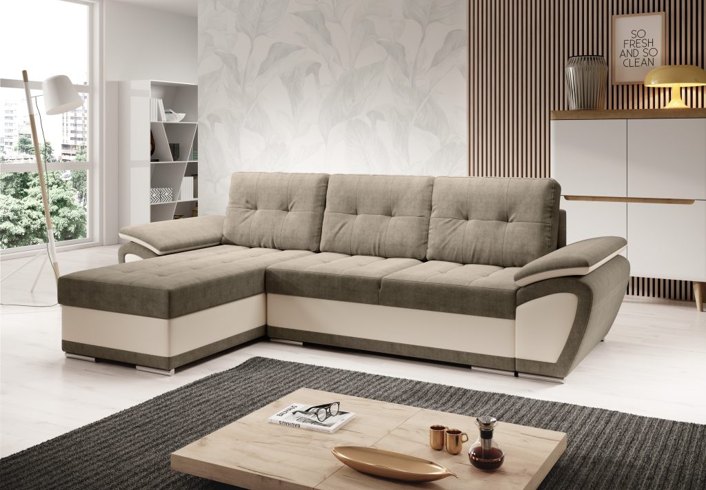 Zestawienie ciemnej kanapy narożnej z jasną podłogą