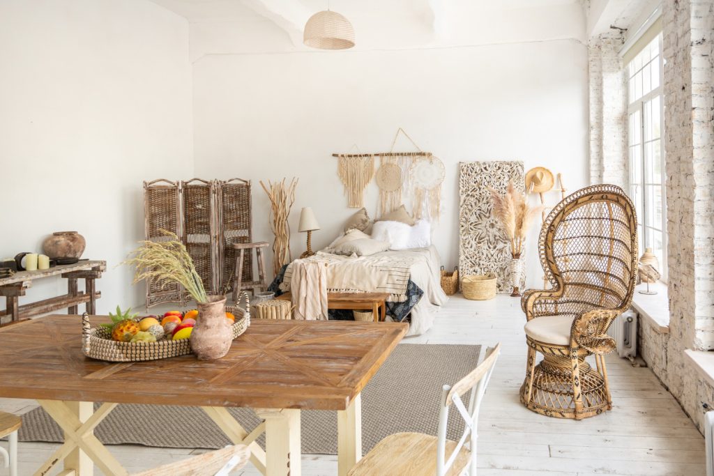 Salon w stylu rustykalnym